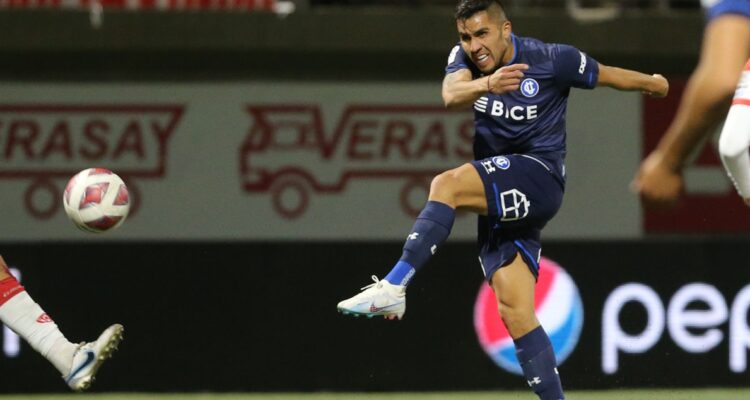 César Pinares dejó de ser jugador de Universidad Católica.