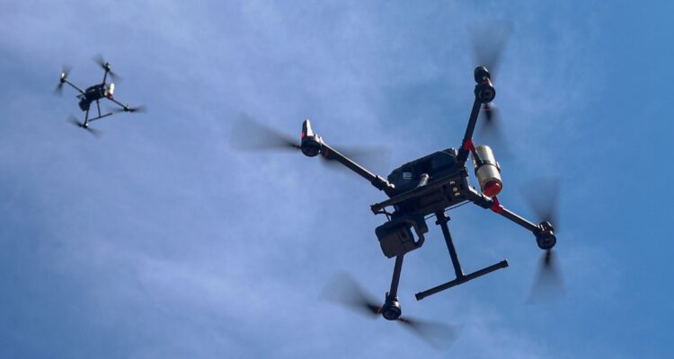 Qué dice la ley y normaiva sobre el uso de drones en Chile, ¿puede un dron volar sobre mi casa o propiedad privada o grabar o tomar imágenes?