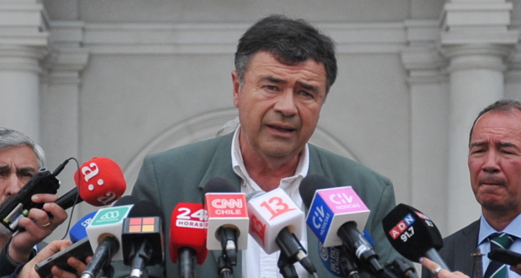 Valenzuela por alza de aranceles en EEUU: “Chile es fuerte y tenemos diversificados nuestros mercados”