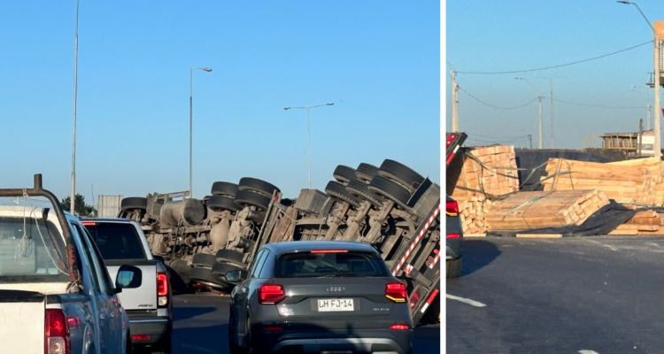 Camión que transportaba madera termina volcado en Rotonda Peñuelas de Hualpén