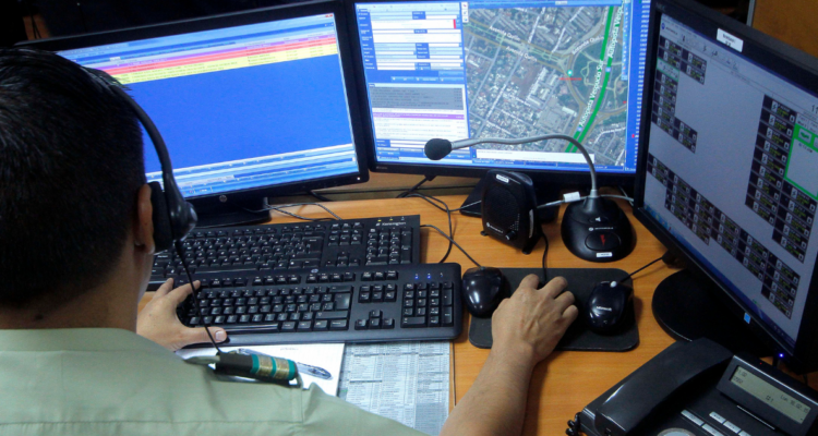 Las 3 preguntas clave que debes responder en el 133 al llamar por una denuncia