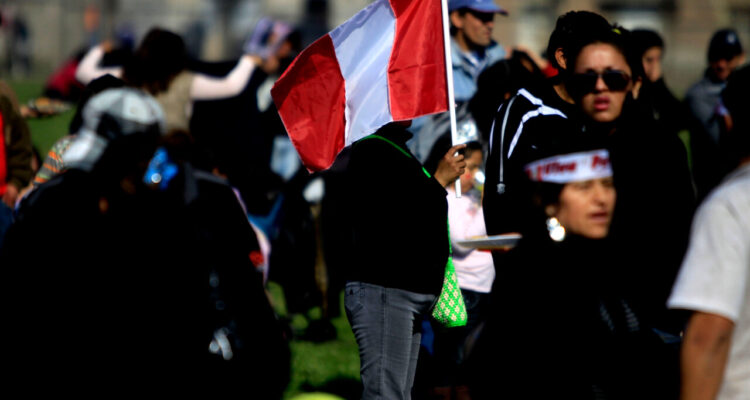 El impacto de la migración peruana en Chile: ¿qué se sabe de la peruanización del corazón de Santiago?