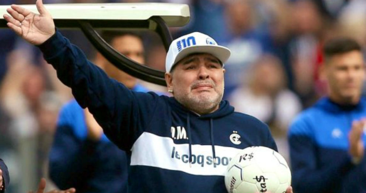 Abogado de las hijas de Maradona apunta contra los médicos del ’10’.