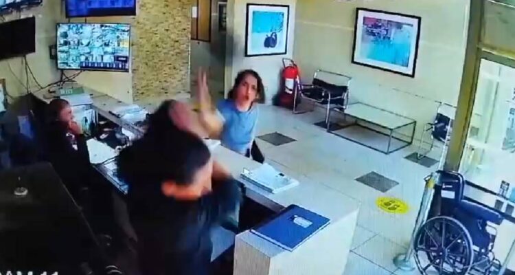 Mujer agrede a conserje en edificio de Independencia: quedó detenida