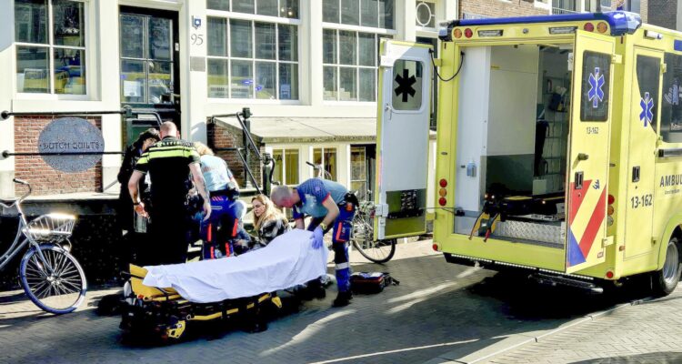 Servicios de emergencia asisten a herido tras ataque