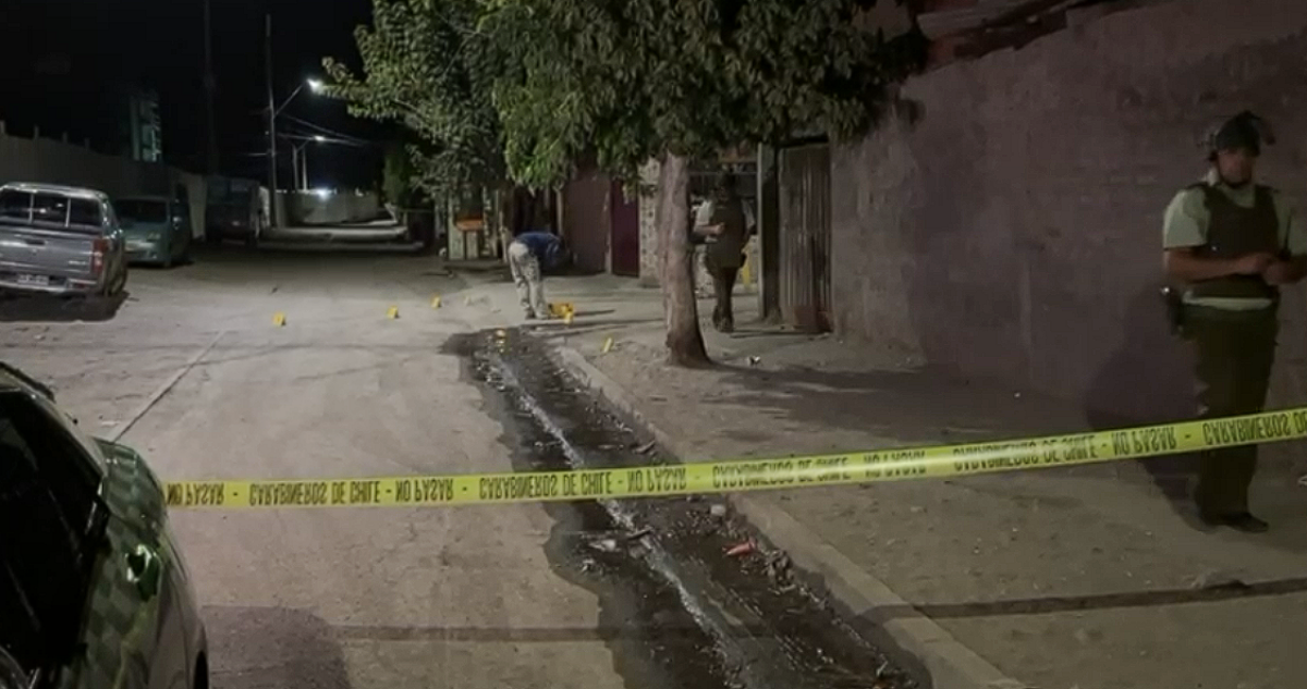 Nuevo asesinato en la capital: mujer fue ultimada a tiros afuera de su casa en Colina