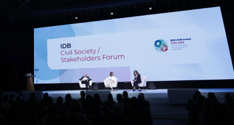 En medio de las actividades en Chile: BID se ofrece como el “puente de América Latina” para inversores