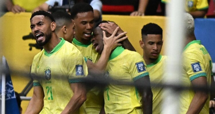 Brasil superó a Colombia gracias a un gol agónico de Vinicius