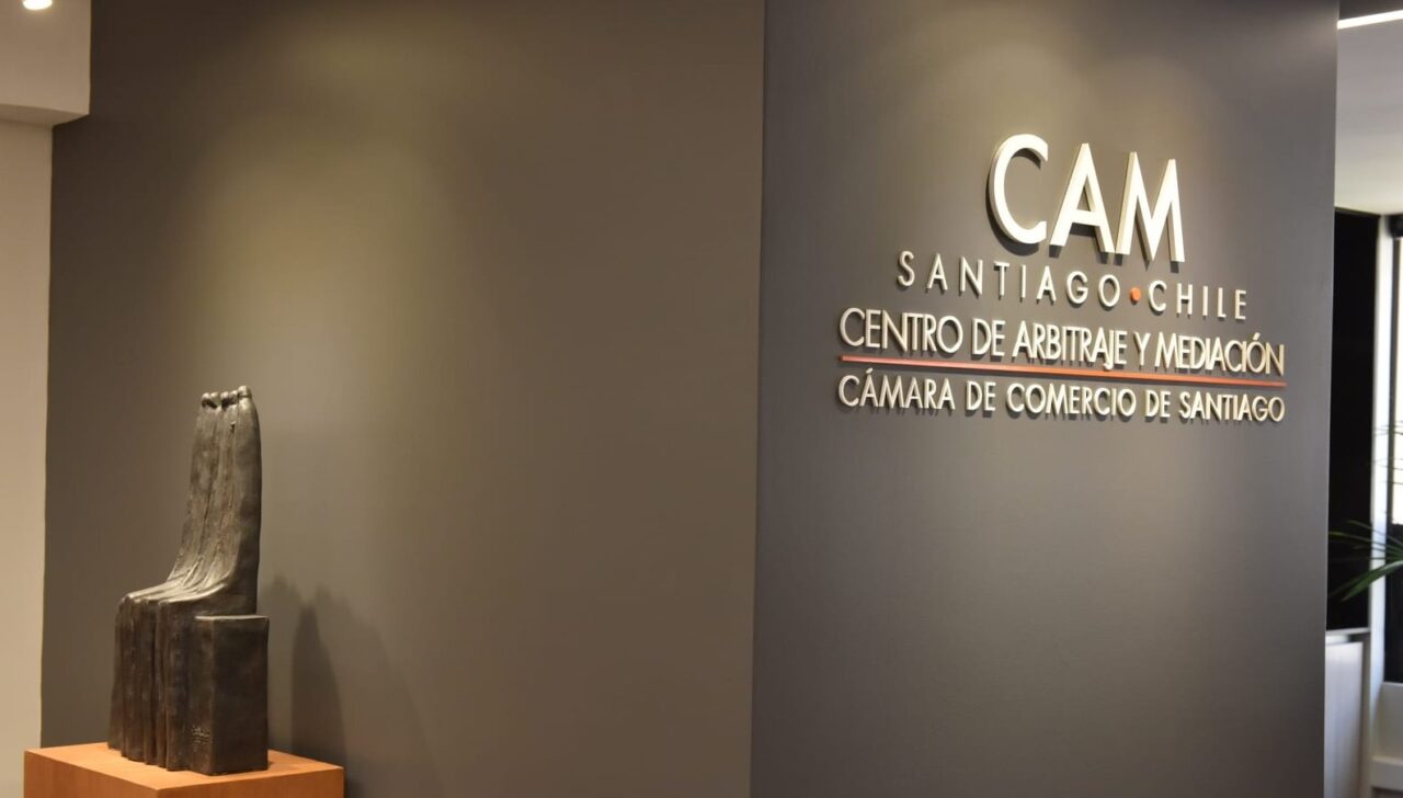 Centro de Arbitraje y Mediación