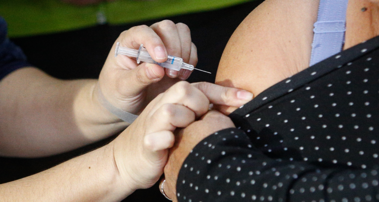 Campaña de Vacunación 2025: Minsal reitera llamado a inmunizarse tras adelanto de proceso