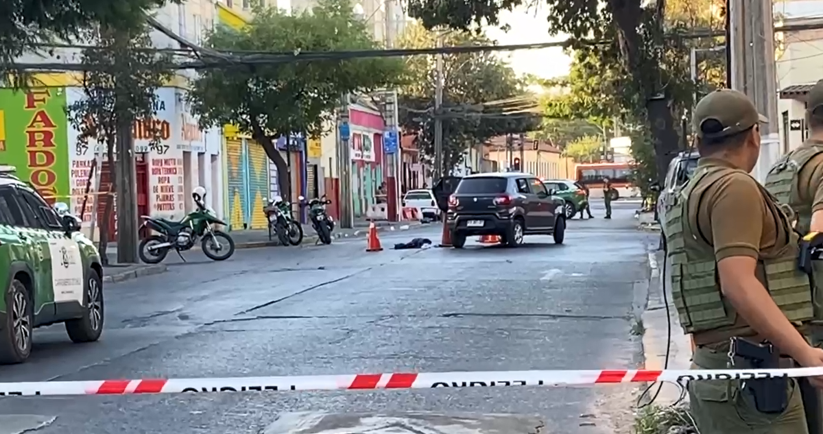 Carabineros disparan a sujeto que atropelló a funcionarios para evadir fiscalización en la RM