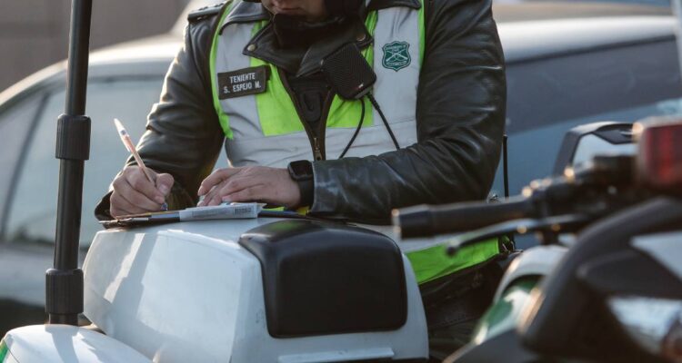 Sujeto pasará 700 días en la cárcel por intentar sobornar con $40 mil a carabinero en Quinta Normal