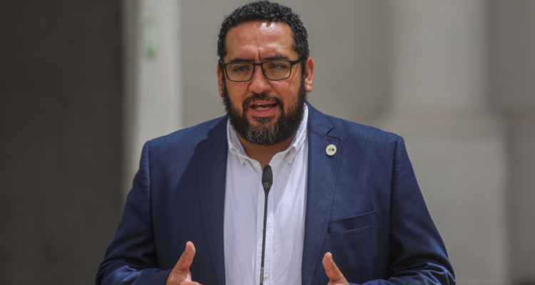 cataldo educación pública CAE