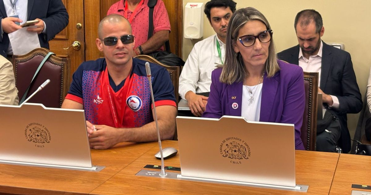 Comisión aprueba nacionalización por gracia del nadador paralímpico Yunerki Ortega