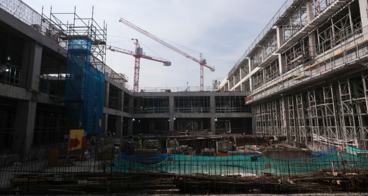 MOP evalúa fin de contrato con constructora tras nulo avance en cuatro hospitales del Bío Bío