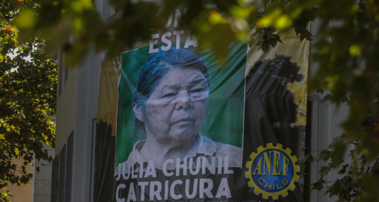 Buscan determinar si mancha de sangre hallada en su casa corresponde a Julia Chuñil