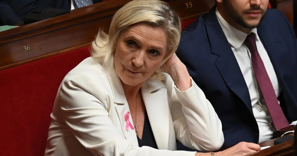 Francia: Le Pen acusa sentencia política en su contra y seguirá peleando por presidenciales de 2027