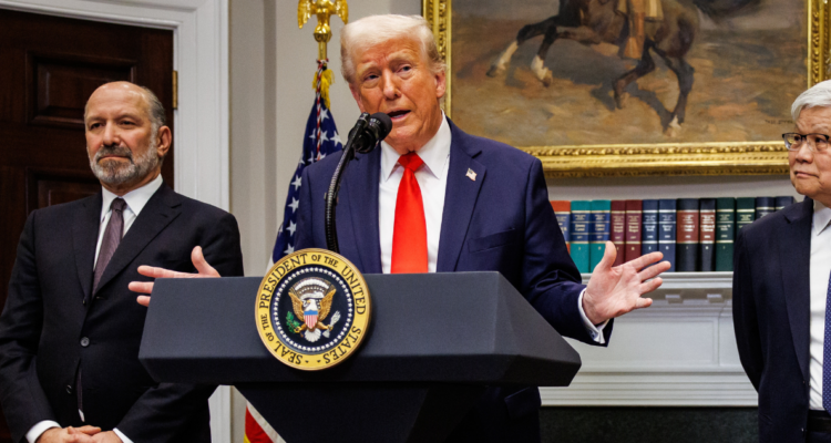 Trump confirma que impondrá aranceles del 25% para México y Canadá este martes: aplicará 10% a China