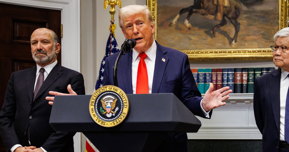 Trump confirma que impondrá aranceles del 25% para México y Canadá este martes: aplicará 10% a China