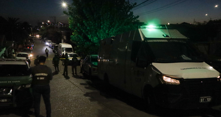 Carabineros en sitio del suceso tras enfrentamiento que terminó con delincuente muerto en sector Barrio Norte de Concepción