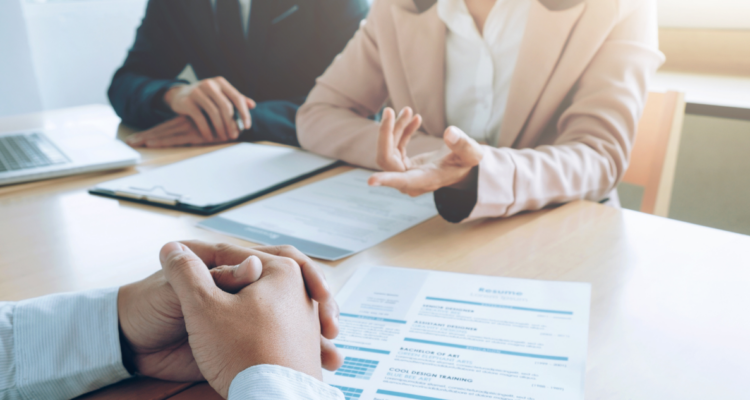 Los errores más comunes que puedes cometer en un currículum: cómo evitarlos y optimizar tu CV