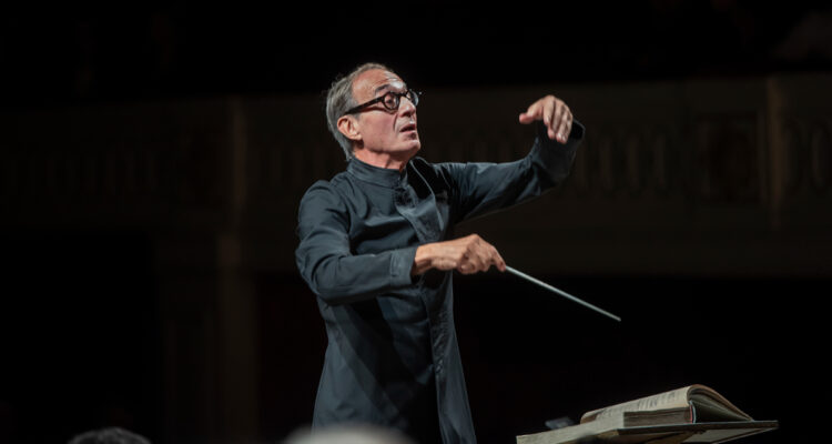 Director italiano Evelino Pidò vuelve al Teatro Municipal de Santiago para dirigir el Stabat Mater de Rossini
