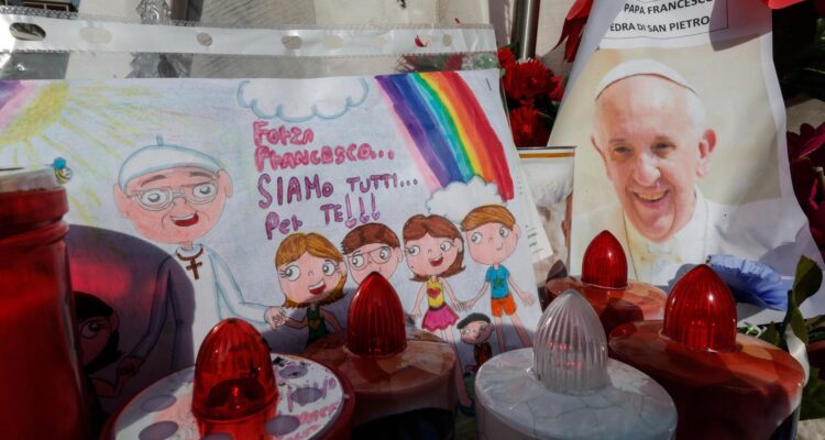 Papa Francisco entrega su primer mensaje tras caer hospitalizado: “Agradezco de corazón las oraciones”