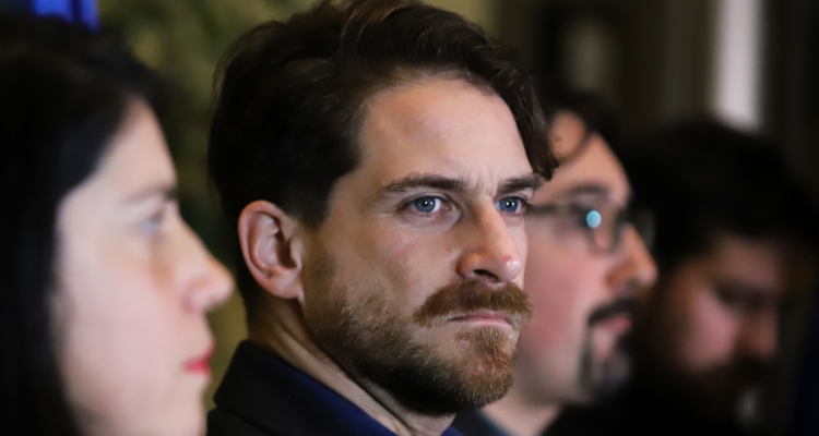 Gonzalo Winter habría rechazado candidatura presidencial y dejaría al Frente Amplio sin 