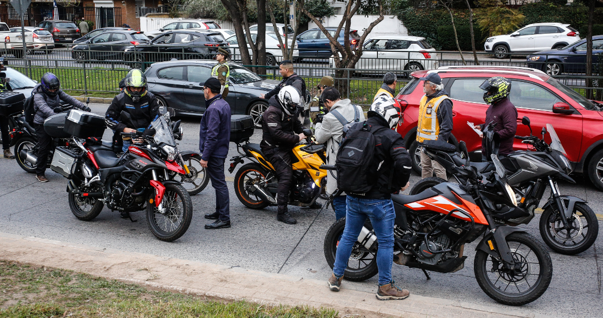 Grabado de patentes no será obligatorio en deflectores de motocicletas: revisa la fecha límite