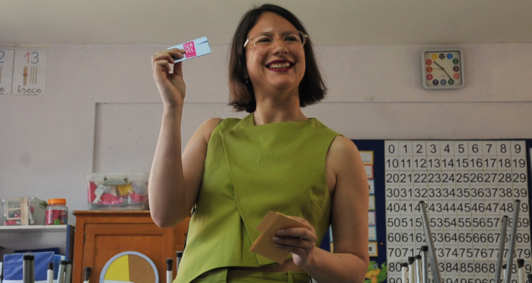 PC deja en suspenso candidatura de Hassler para diputada en medio de Sierra Bella y chats con Cariola