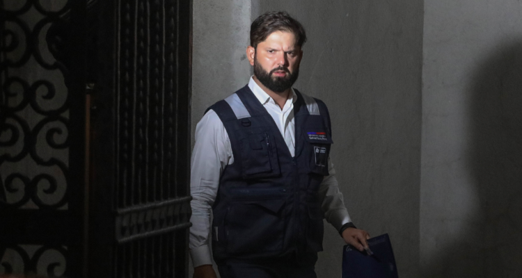 Cadem: Presidente Gabriel Boric mantiene tendencia y 29% aprueba su gestión