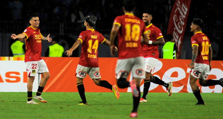 Revisa los goles y la invasión de ‘hinchas’ en duelo entre Iquique y Unión Español por Liga de Primera