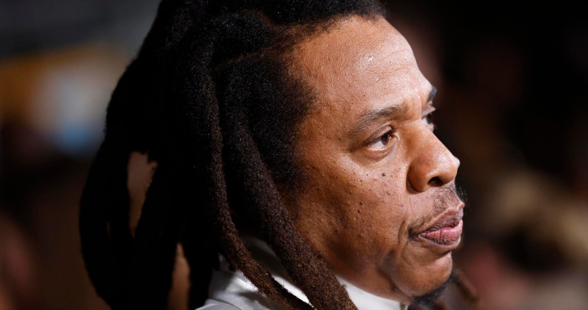 Jay-Z demanda a mujer y abogados que lo acusaron de violación