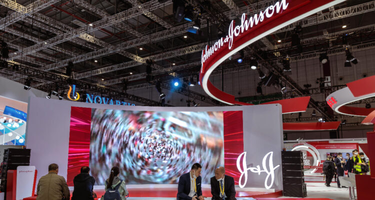 “Efecto Trump”: La mega compañía J&J anuncia inversión de US$55 mil millones en EEUU