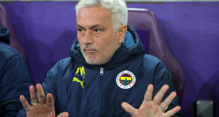 José Mourinho se defiende de acusación de racismo del Galatasaray: “No conocen mi pasado”