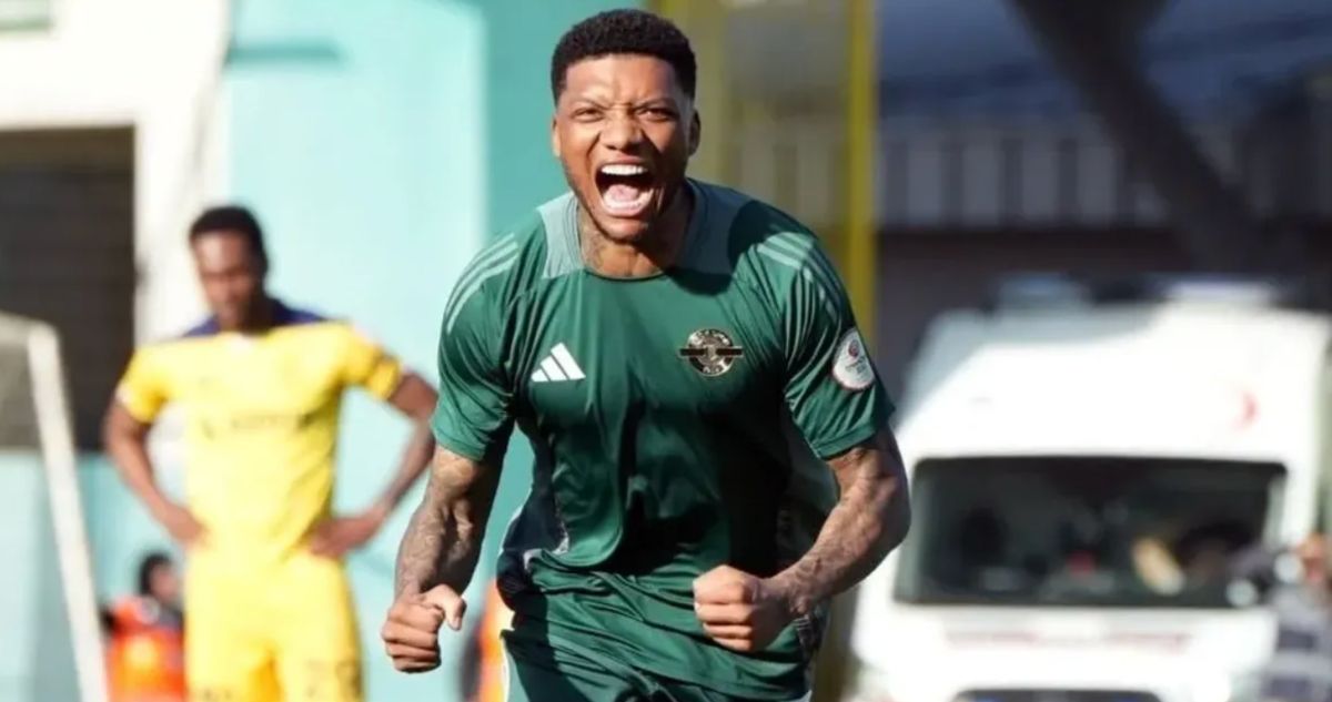 Junior Fernandes Turquía