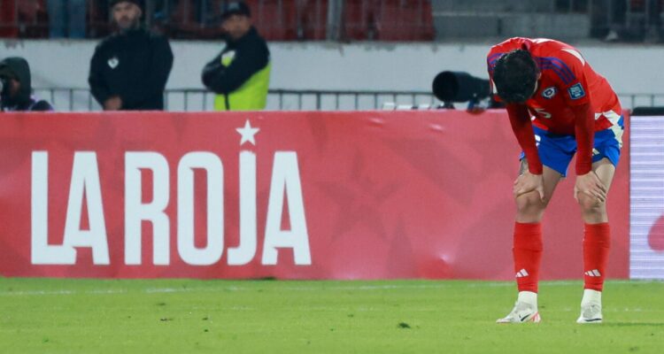 "Queremos que el árbol de frutos y no lo regamos": Mortero Aravena y desolador panorama de La Roja