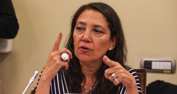 Reforma al sistema político: Segpres califica de “fetiche” umbral del 5% para obtener escaño