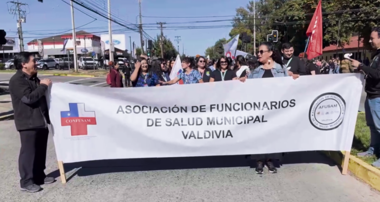Marcha de la Confusam en Valdivia