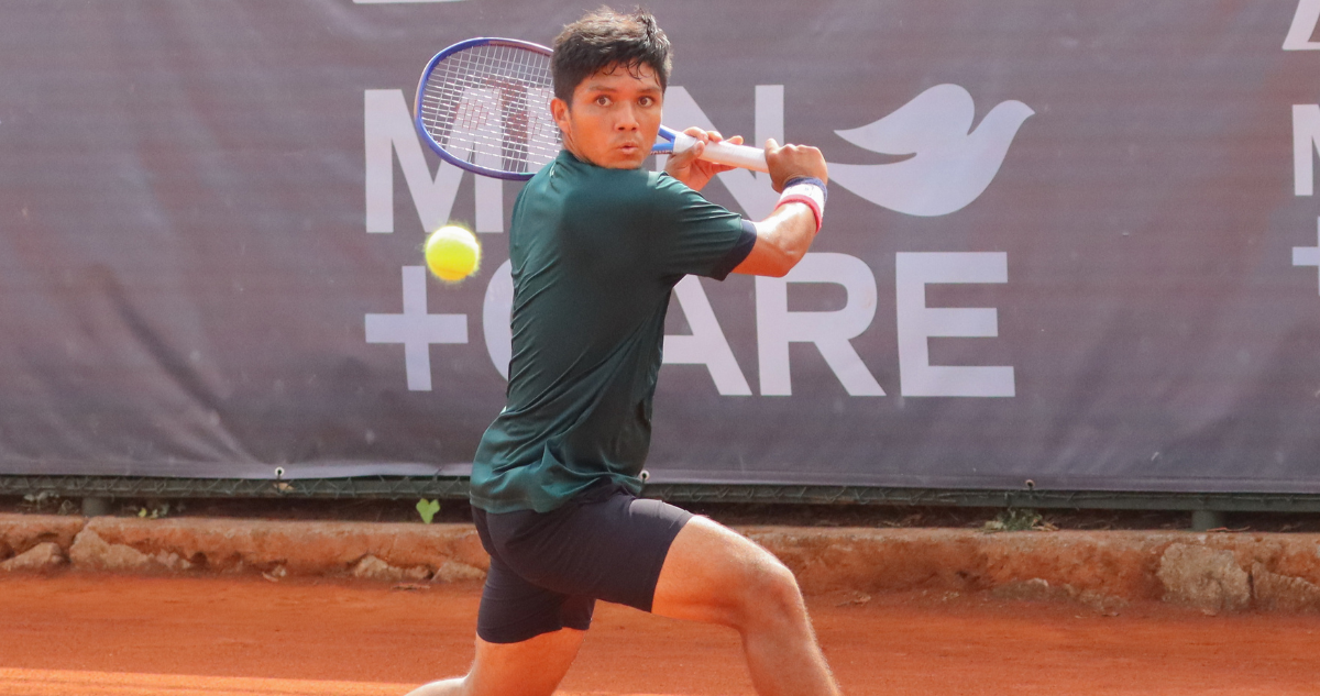 Matías Soto acapara miradas en Challenger de Concepción: chileno en semis de singles y final de dobles
