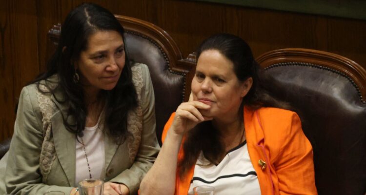 Fracasa acusación constitucional de la oposición: Cámara rechaza libelo contra exministra Fernández