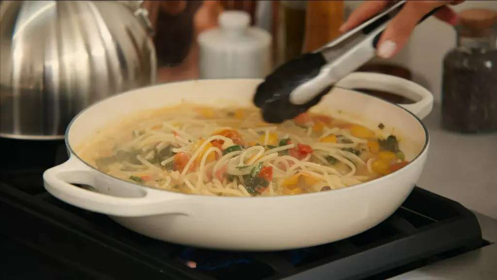 Capturas de los platos cocinados por Meghan Markle en "Con Amor, Meghan"