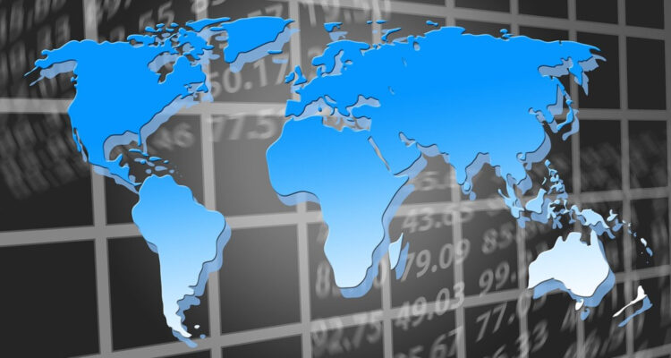 Las bolsas europeas y Wall Street operan en rojo a la espera de que Trump aplique más aranceles