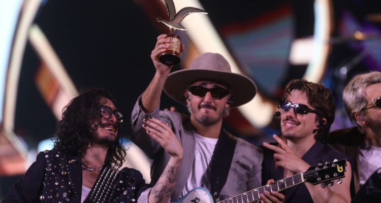 Morat conquista Viña y se lleva doble Gaviota tras reprogramar show por megacorte de energía