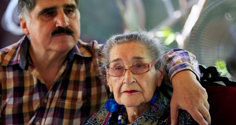Osvaldo Cádiz y Margot Loyola, foto de Rodrigo Sáenz, Agencia UNO