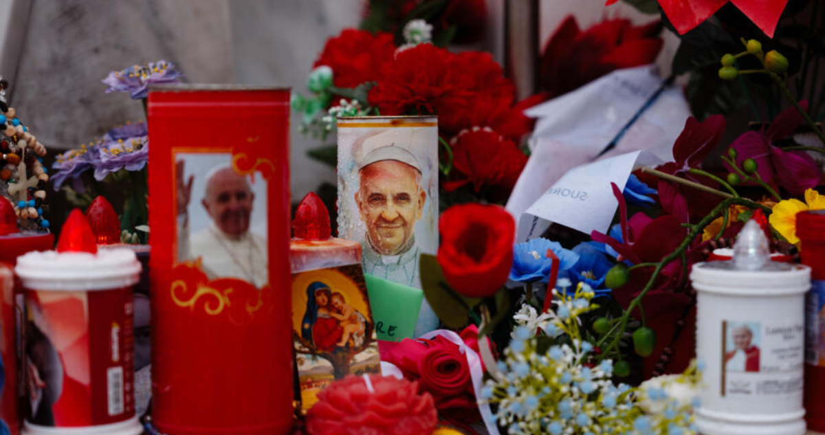 Papa Francisco pasa otra noche tranquila y sigue descansando