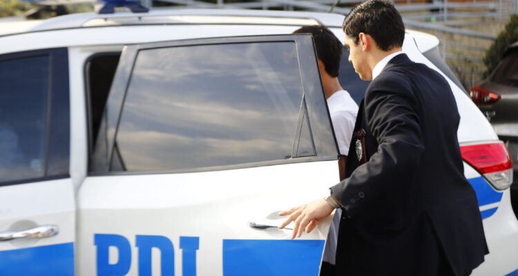 PDI detiene a hombre acusado de varios robos en Concón: víctimas serían principalmente adultos mayores