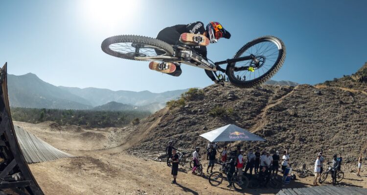 El chileno Pedro Burns sigue brillando