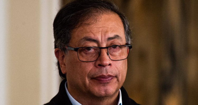 Petro pide al Congreso legalizar la marihuana en Colombia