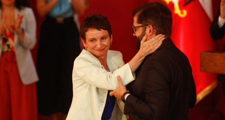 Presidente Boric destaca legado de Tohá y llama a primarias “competitivas” en el oficialismo